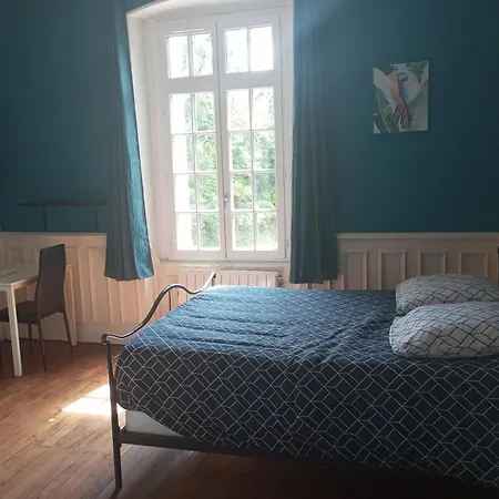 住宿加早餐酒店 Gite Le Sequoia Airvault