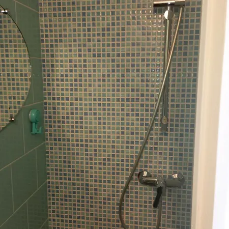 Gite Le Sequoia 住宿加早餐酒店 Airvault